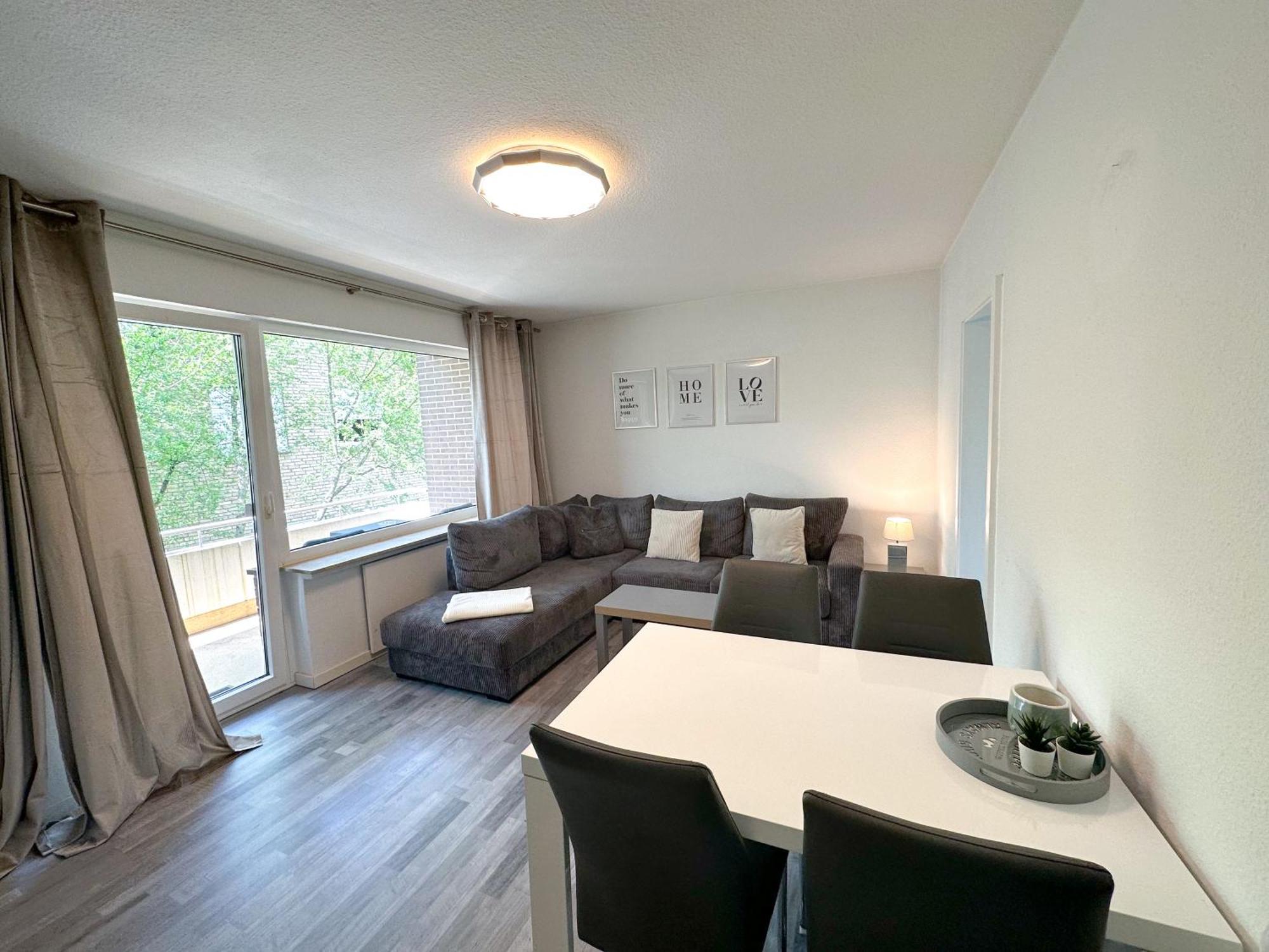 Stilvolles, Frisch Renoviertes 2Zi Apartment Mit Kueche Und Balkon In Kliniknaehe บาดเอินเฮาเซน ภายนอก รูปภาพ