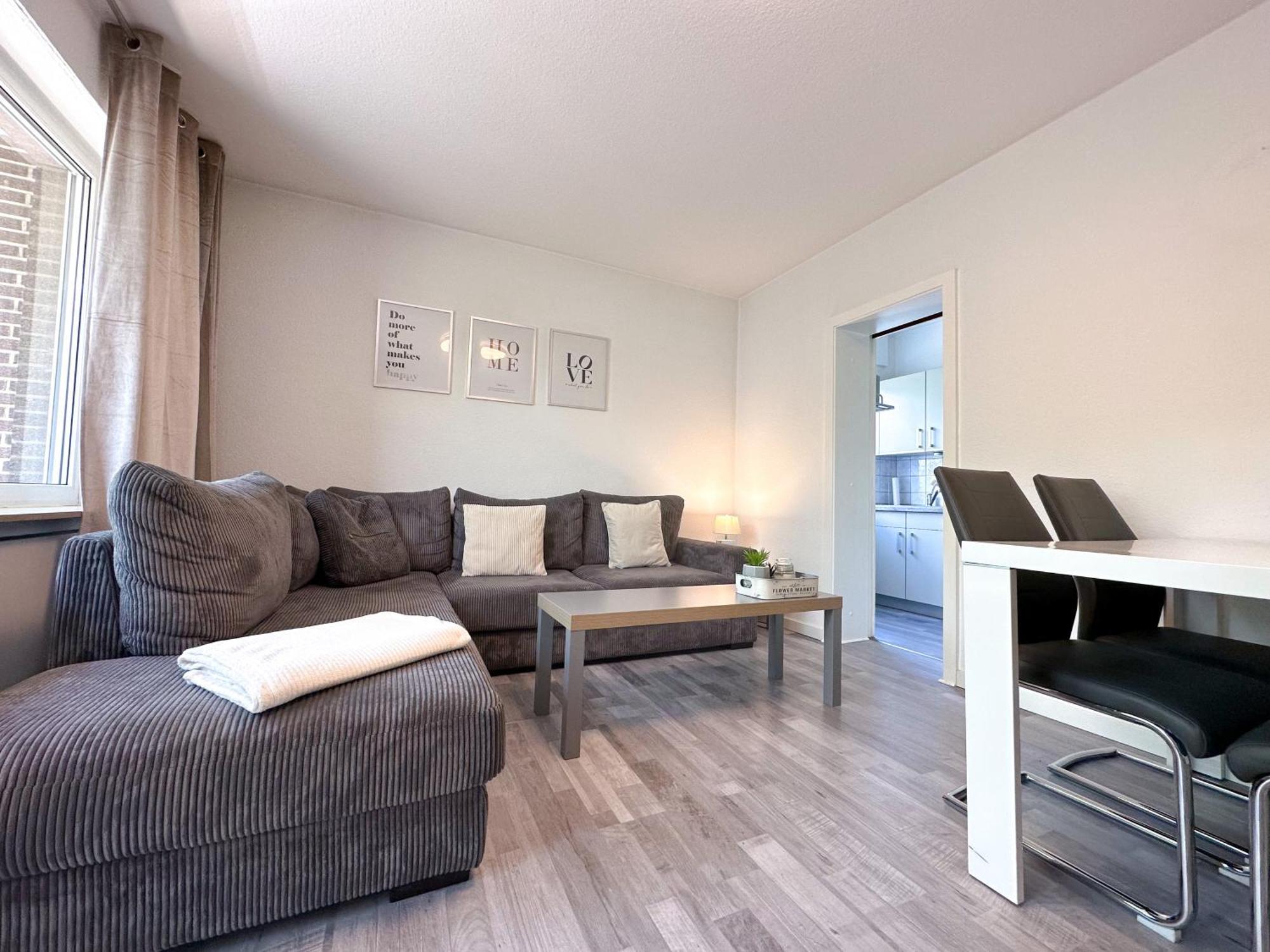 Stilvolles, Frisch Renoviertes 2Zi Apartment Mit Kueche Und Balkon In Kliniknaehe บาดเอินเฮาเซน ภายนอก รูปภาพ
